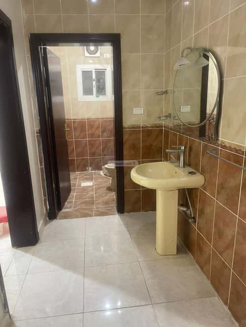 5 bedroom apartment in Al Falah 4