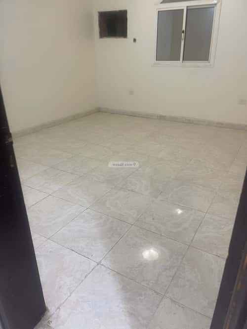 5 bedroom apartment in Al Falah 3