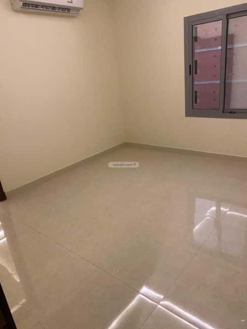 5 bedroom apartment in Al Hamdaniyah 11