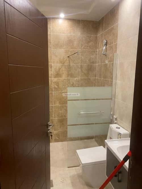 5 bedroom apartment in Al Hamdaniyah 15