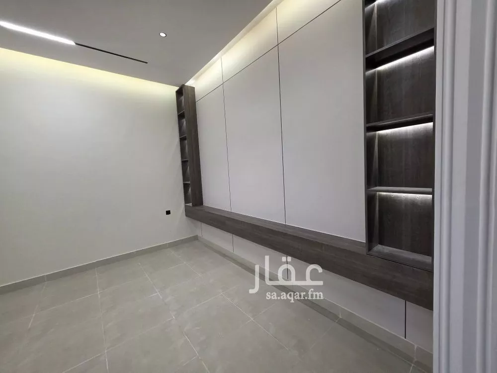 5 bedroom floor in Ash Sharq 5