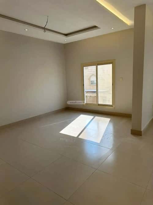 4 bedroom apartment in Az Zomorod 4