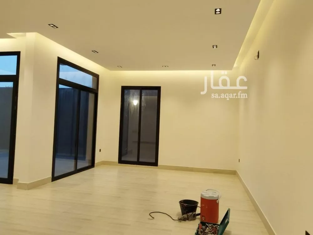 3 bedroom floor in Al Rimal 4