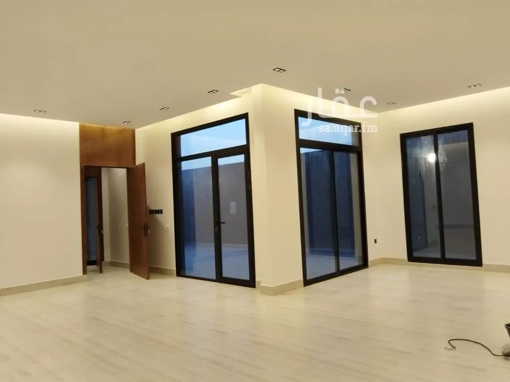 3 bedroom floor in Al Rimal 6