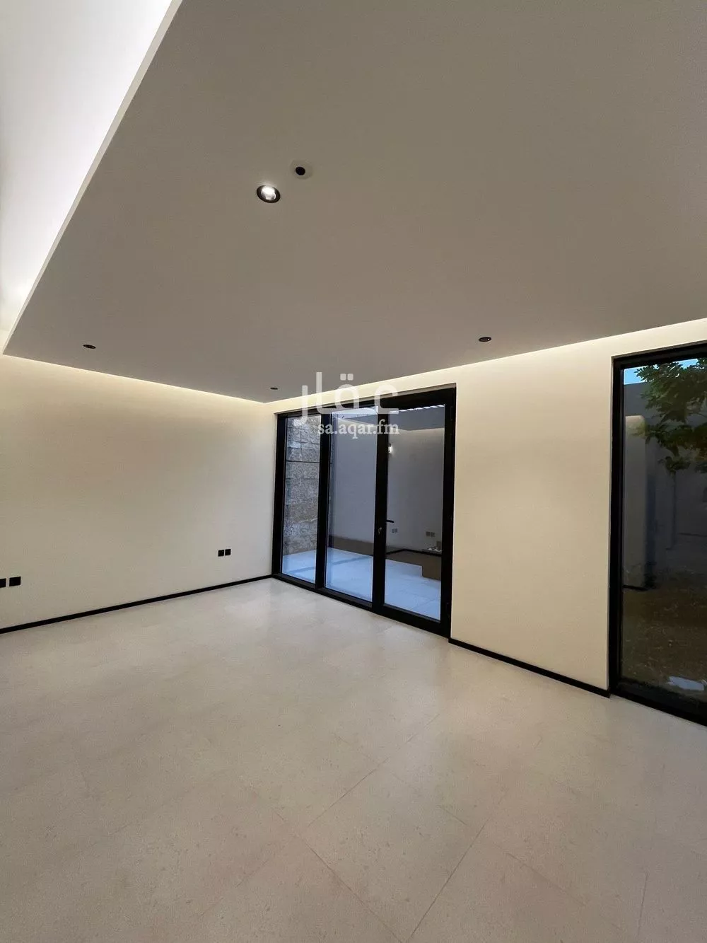 4 bedroom floor in Al Sahafah 7