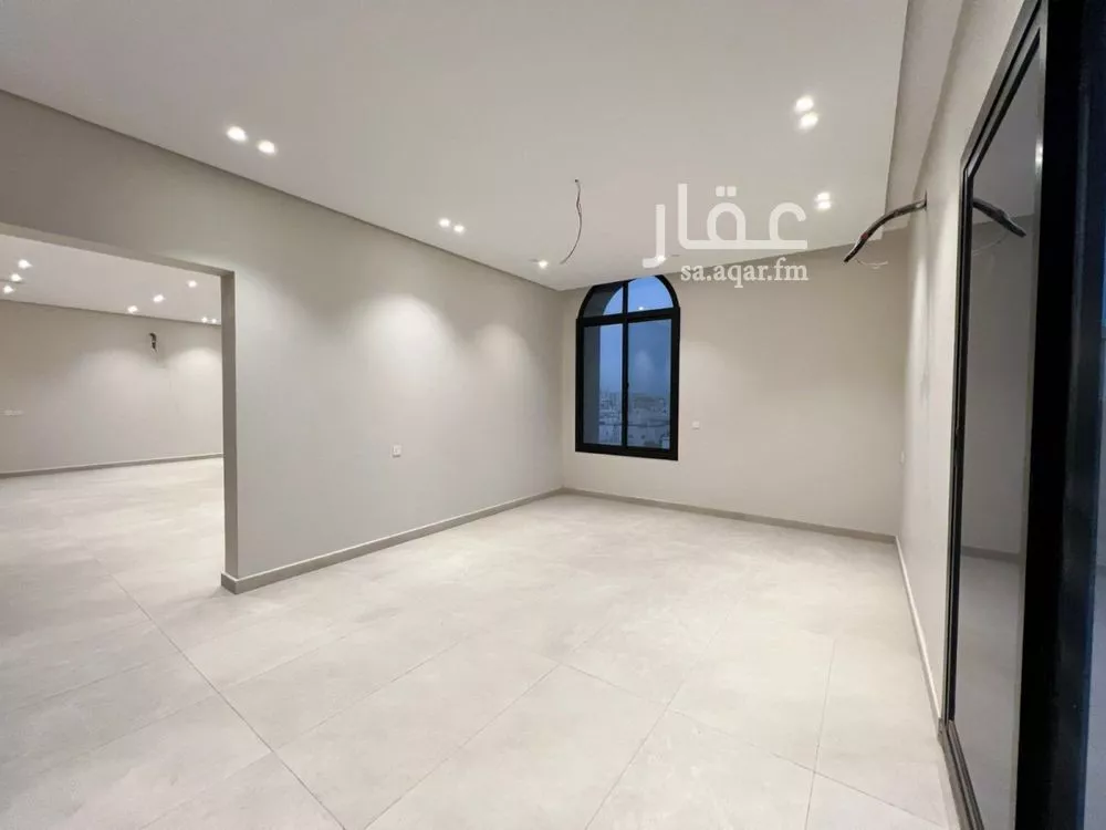 5 bedroom apartment in Al Rawdah 2