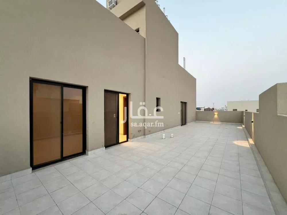 5 bedroom apartment in Al Rawdah 11
