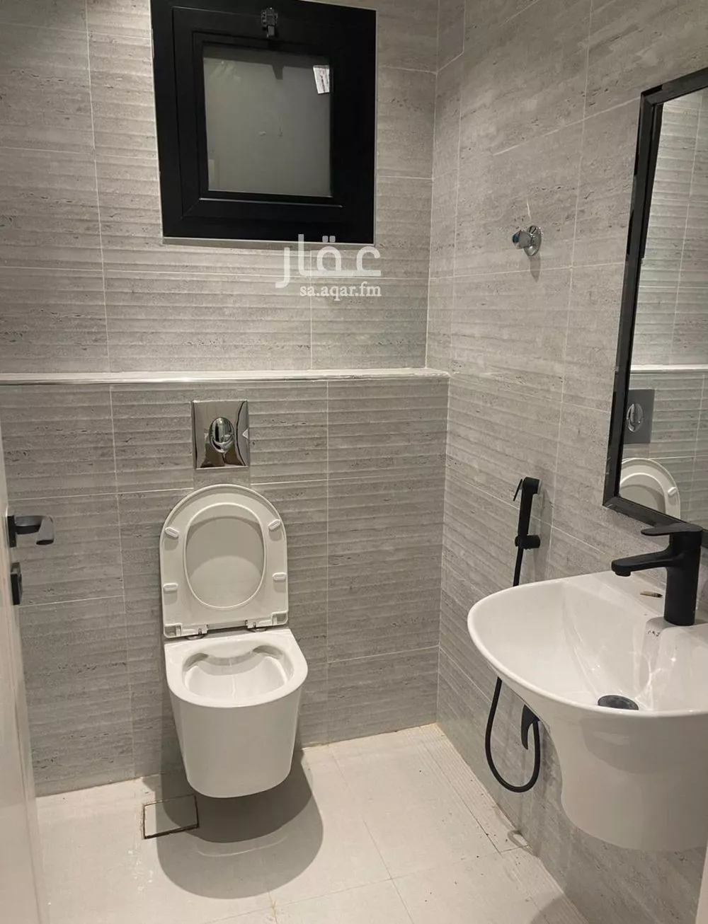 5 bedroom apartment in Qurtubah 7