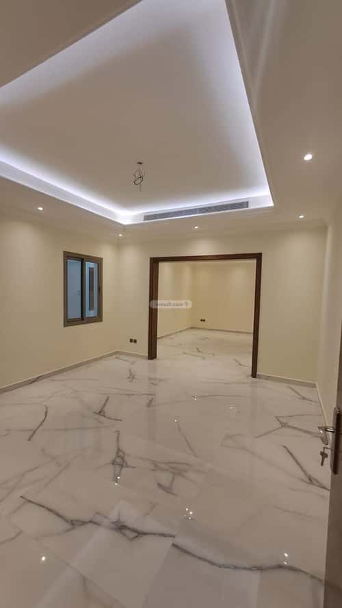 4 bedroom apartment in Al Shati 6