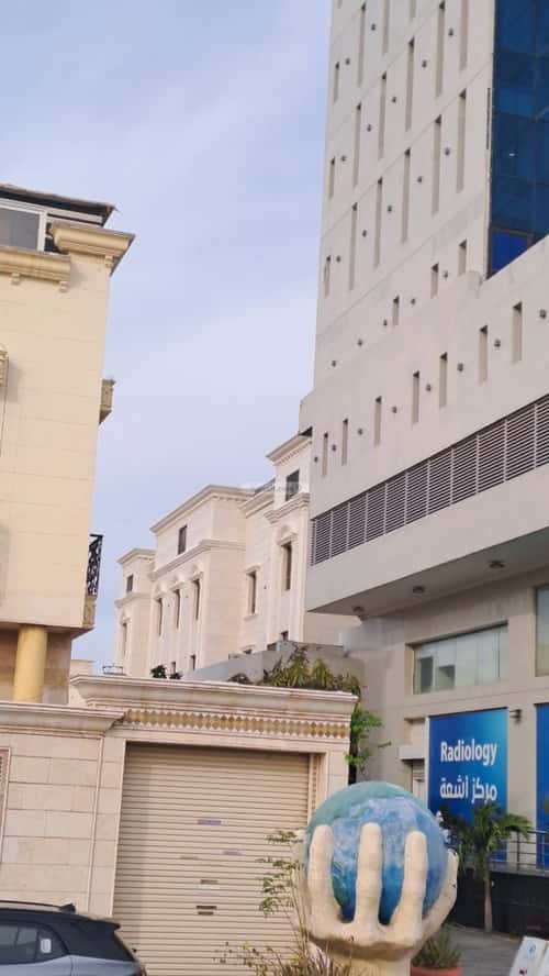 4 bedroom apartment in Al Shati 10