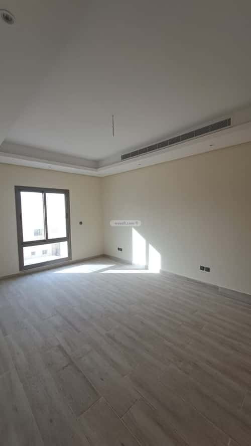 4 bedroom apartment in Al Shati 8