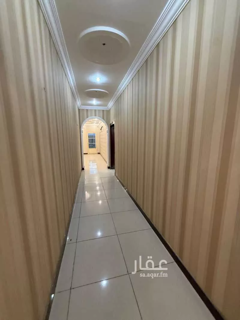 عمارة 720 م² في المروة 30