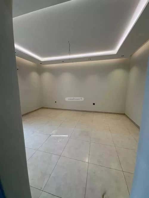 شقة 5 غرف في الريان 2