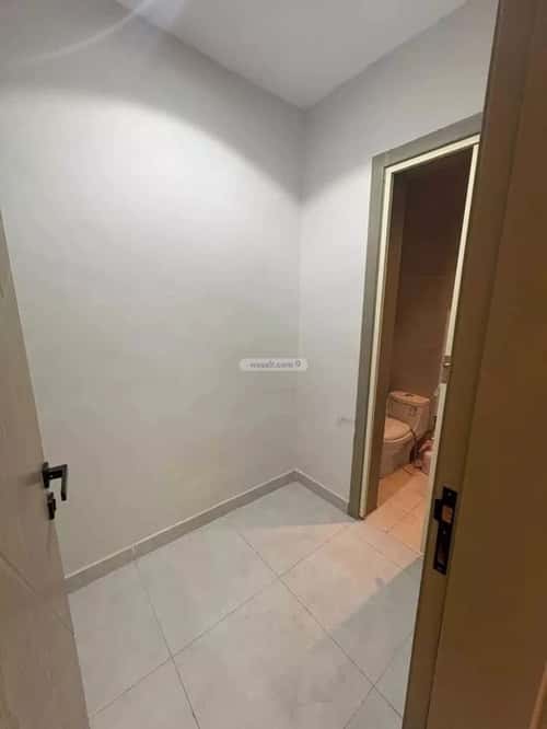 شقة 5 غرف في الريان 4