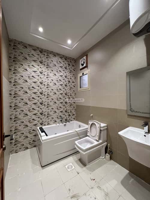 4 bedroom apartment in Al Marwa 5