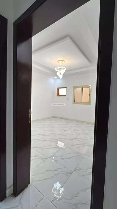 5 bedroom apartment in Al Hamdaniyah 4