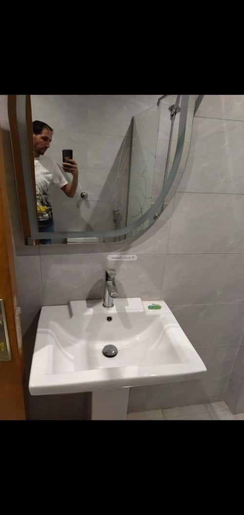 شقة 3 غرف في طيبة 6