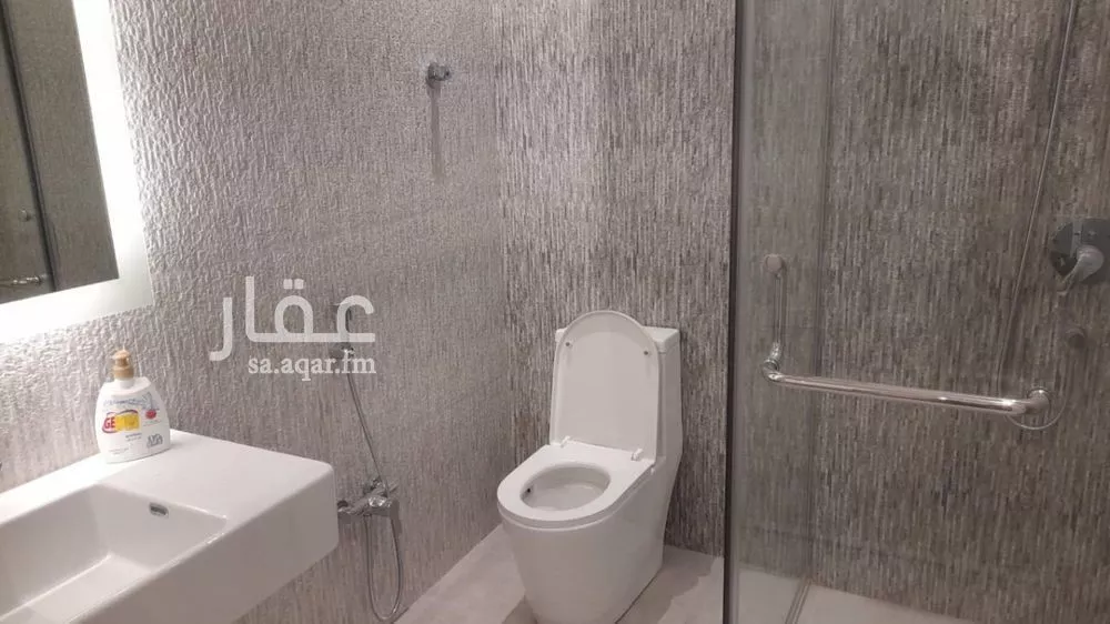 شقة 3 غرف في الملقا 5