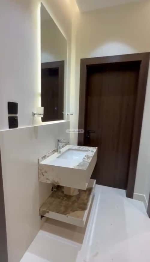 5 bedroom apartment in Al Manarat 13