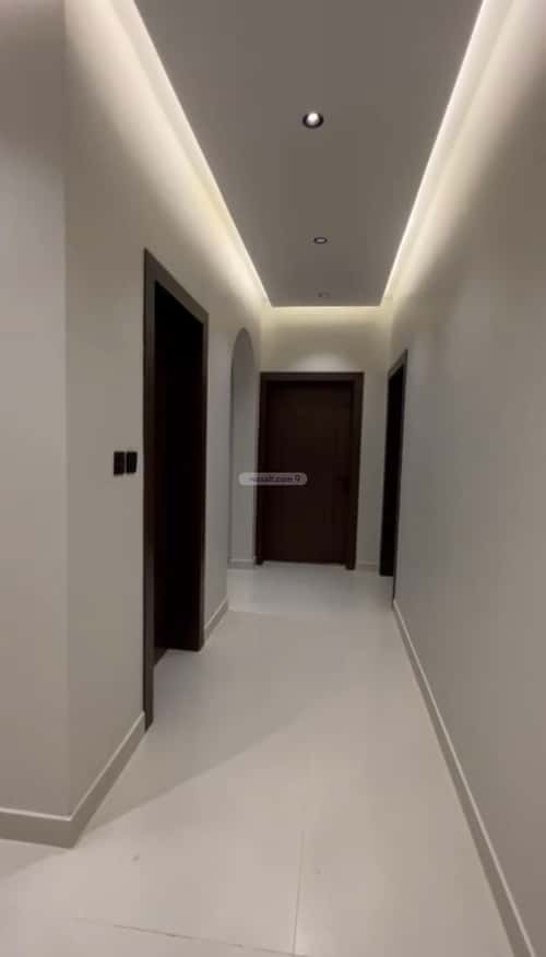 5 bedroom apartment in Al Manarat 9