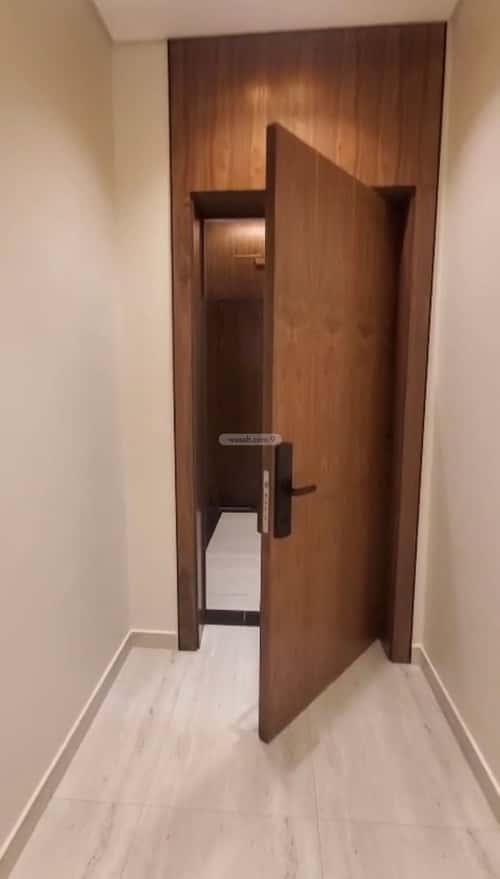 6 bedroom apartment in Al Zahra 3