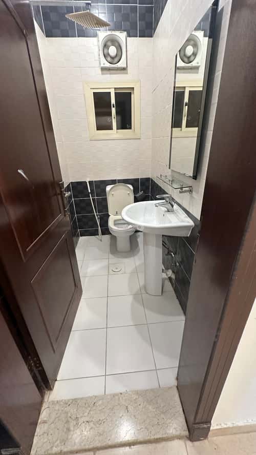 4 bedroom apartment in Al Salamah 5