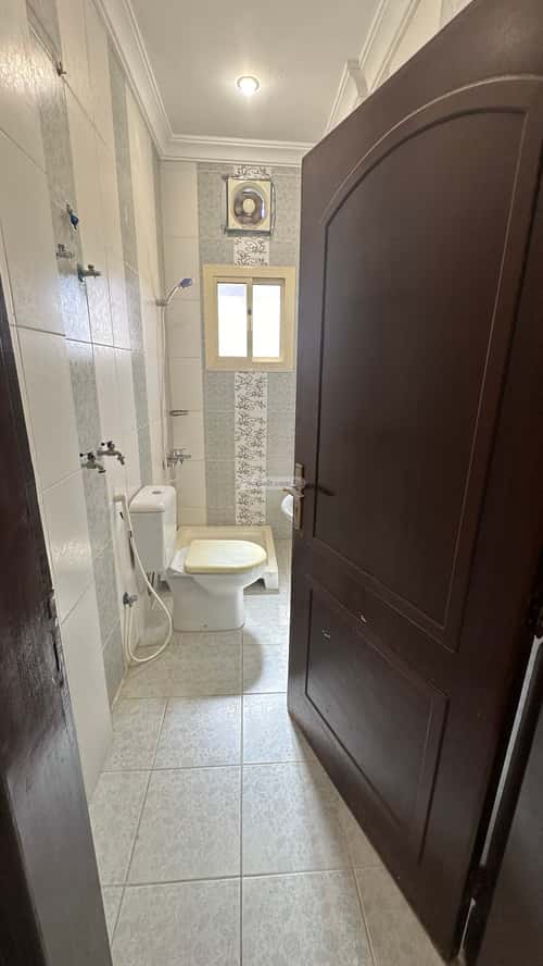 4 bedroom apartment in Al Salamah 9