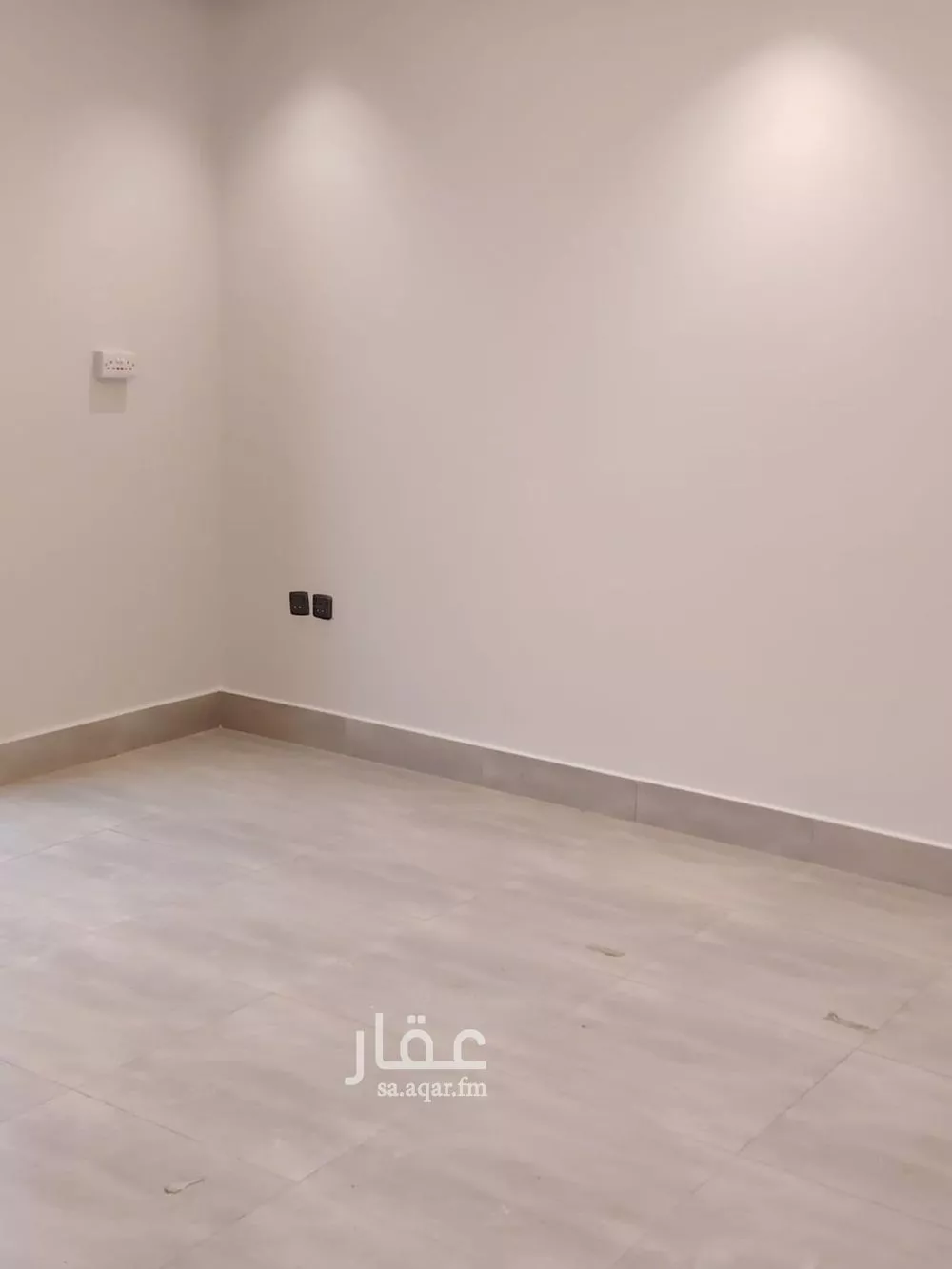 شقة 4 غرف في الملقا 3