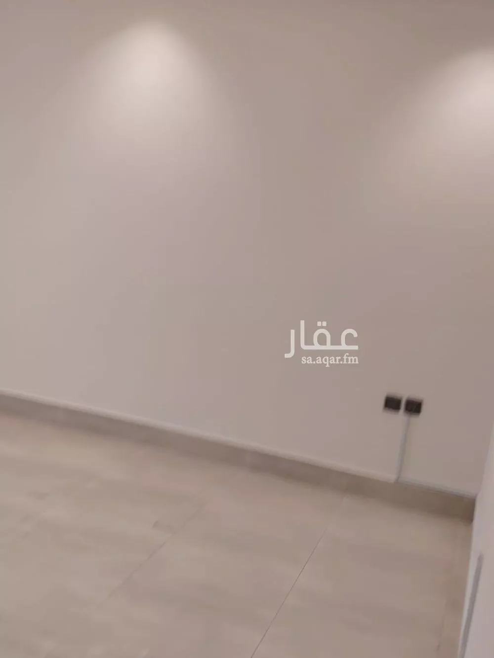 شقة 4 غرف في الملقا 5