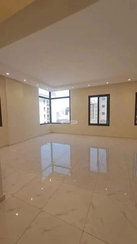 4 bedroom apartment in Al Salamah 5