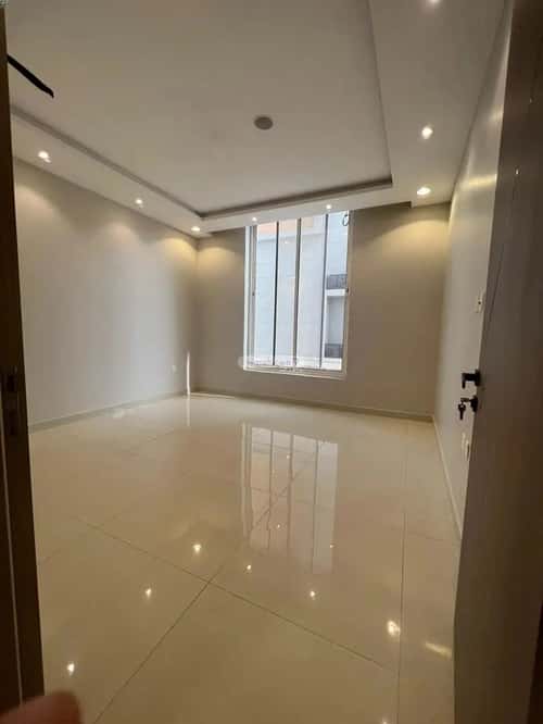 شقة 5 غرف في العزيزية 4