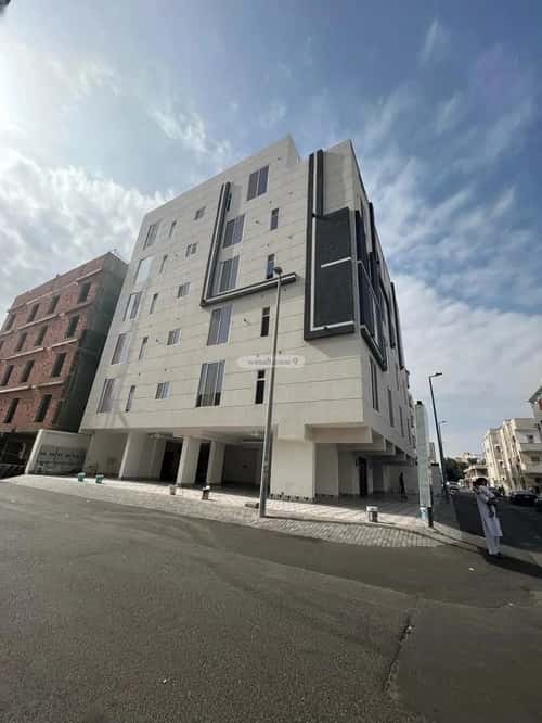 5 bedroom apartment in Al Aziziyah 5