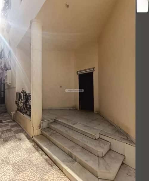 8 bedroom villa in Al Khalidiyyah 5