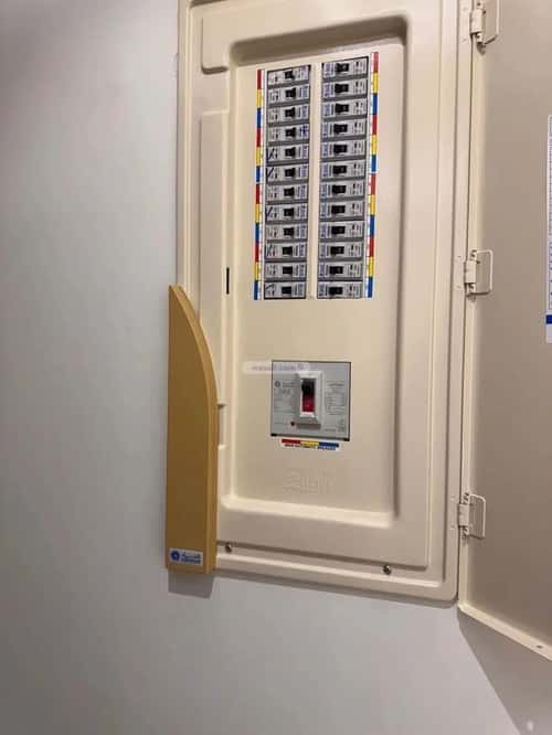 3 bedroom apartment in Al Marwa 7