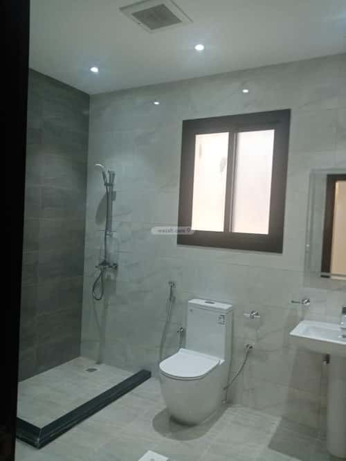4 bedroom apartment in Al Rabwa, Jeddah 4