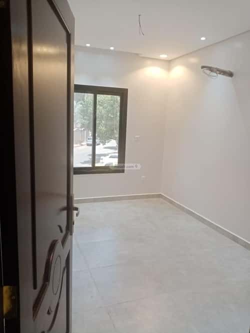 4 bedroom apartment in Al Rabwa, Jeddah 5
