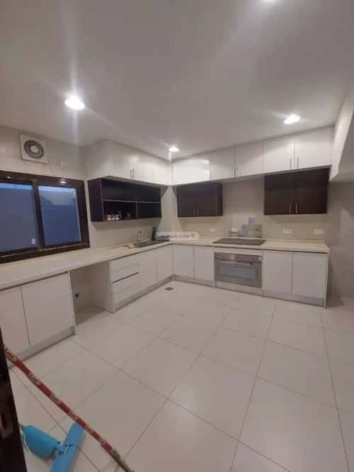 5 bedroom villa in As Sawari 4