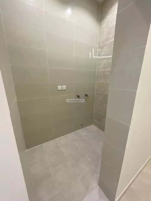 3 bedroom apartment in Al Buhayrat, Jeddah 11