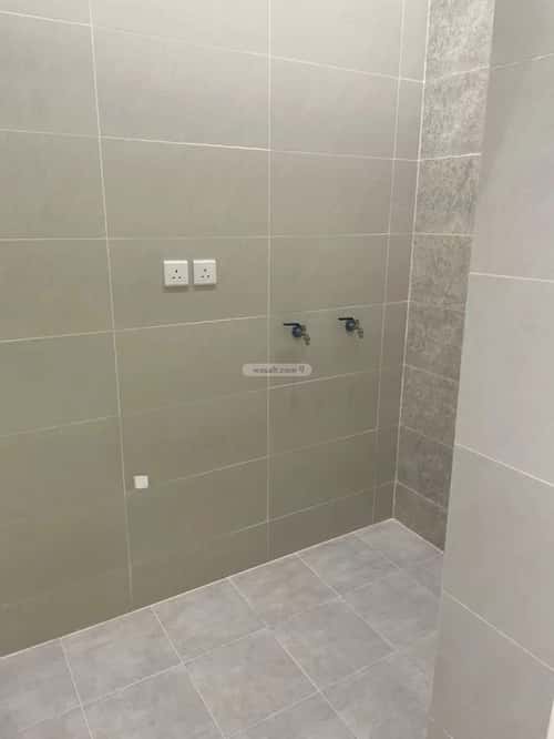 5 bedroom apartment in Al Buhayrat, Jeddah 9