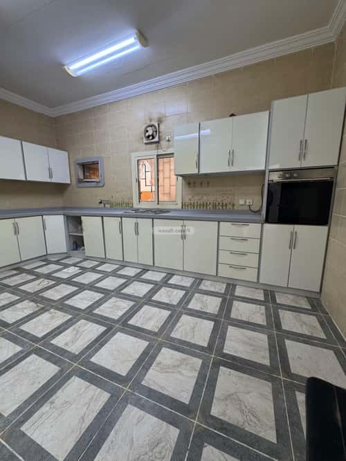 3 bedroom apartment in Az Zomorod 4