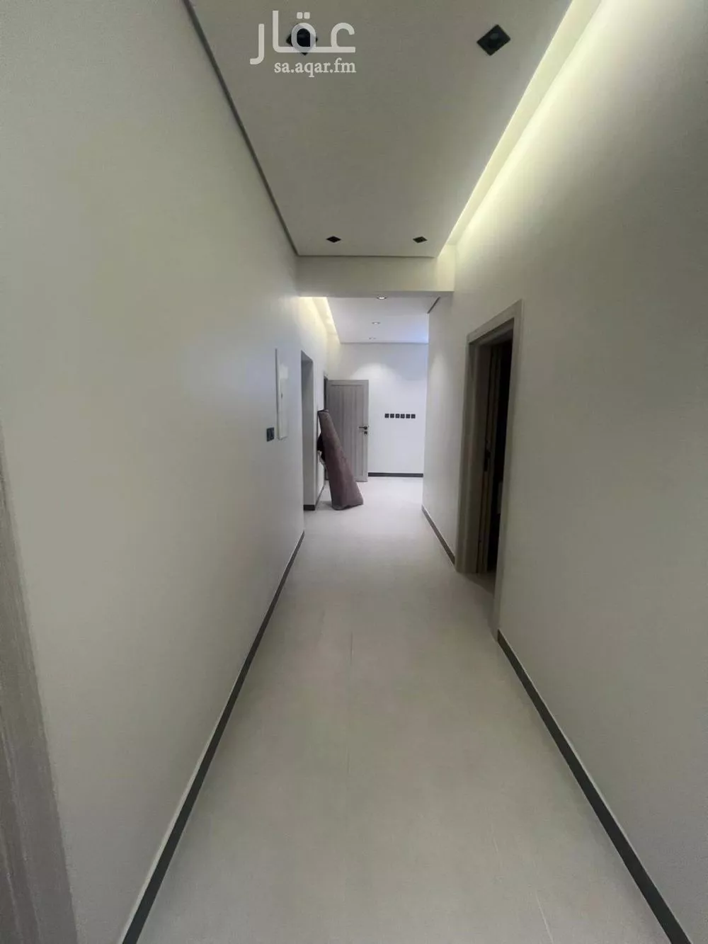 3 bedroom apartment in Al Malqa 8