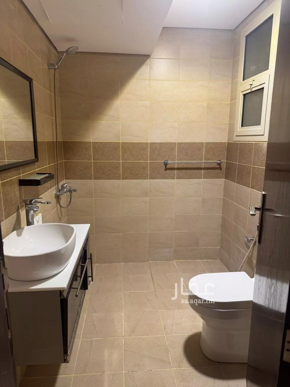 3 bedroom apartment in Al Malqa 6