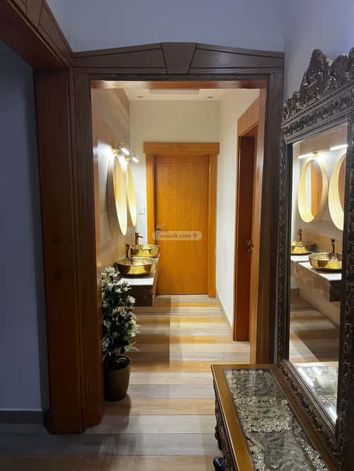 شقة 7 غرف في النزهة 5