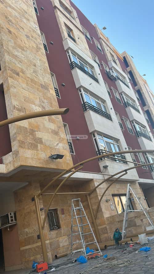 6 bedroom apartment in Al Salamah 13