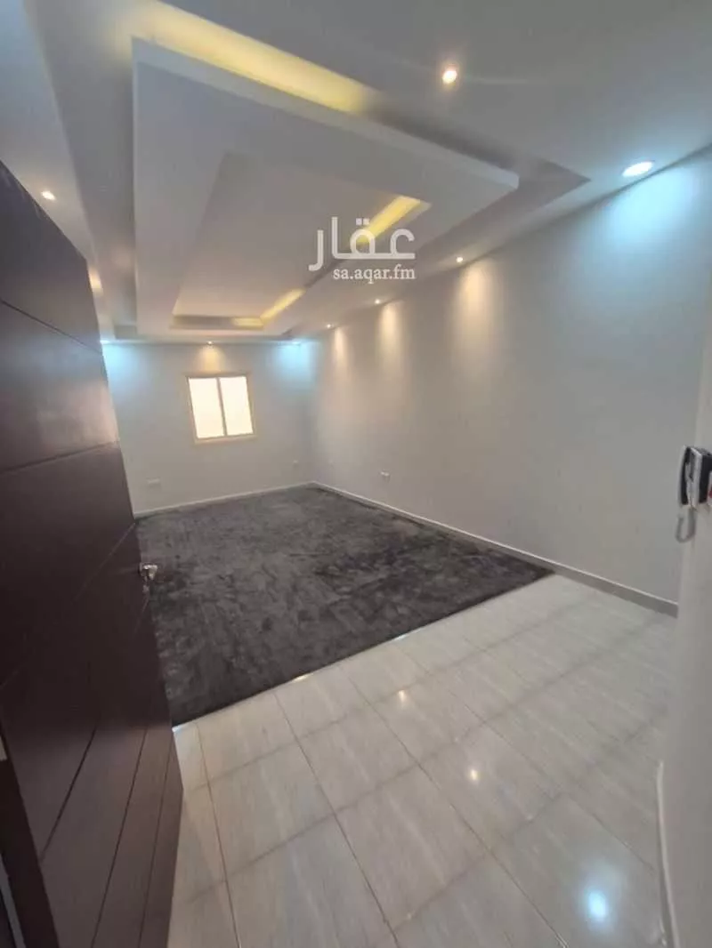 4 bedroom floor in Al Aridh 4