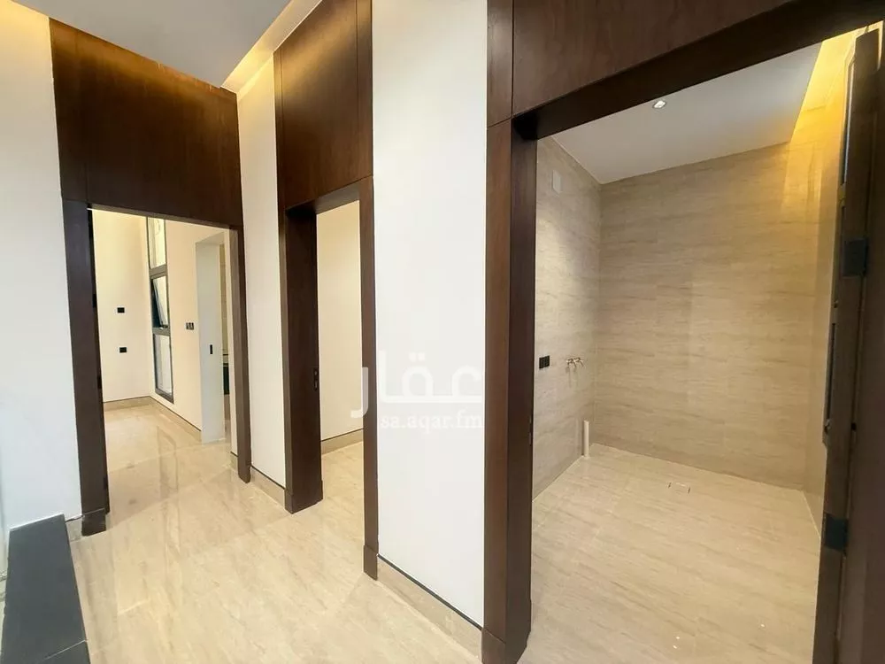 4 bedroom villa in Al Mahdiyyah 22