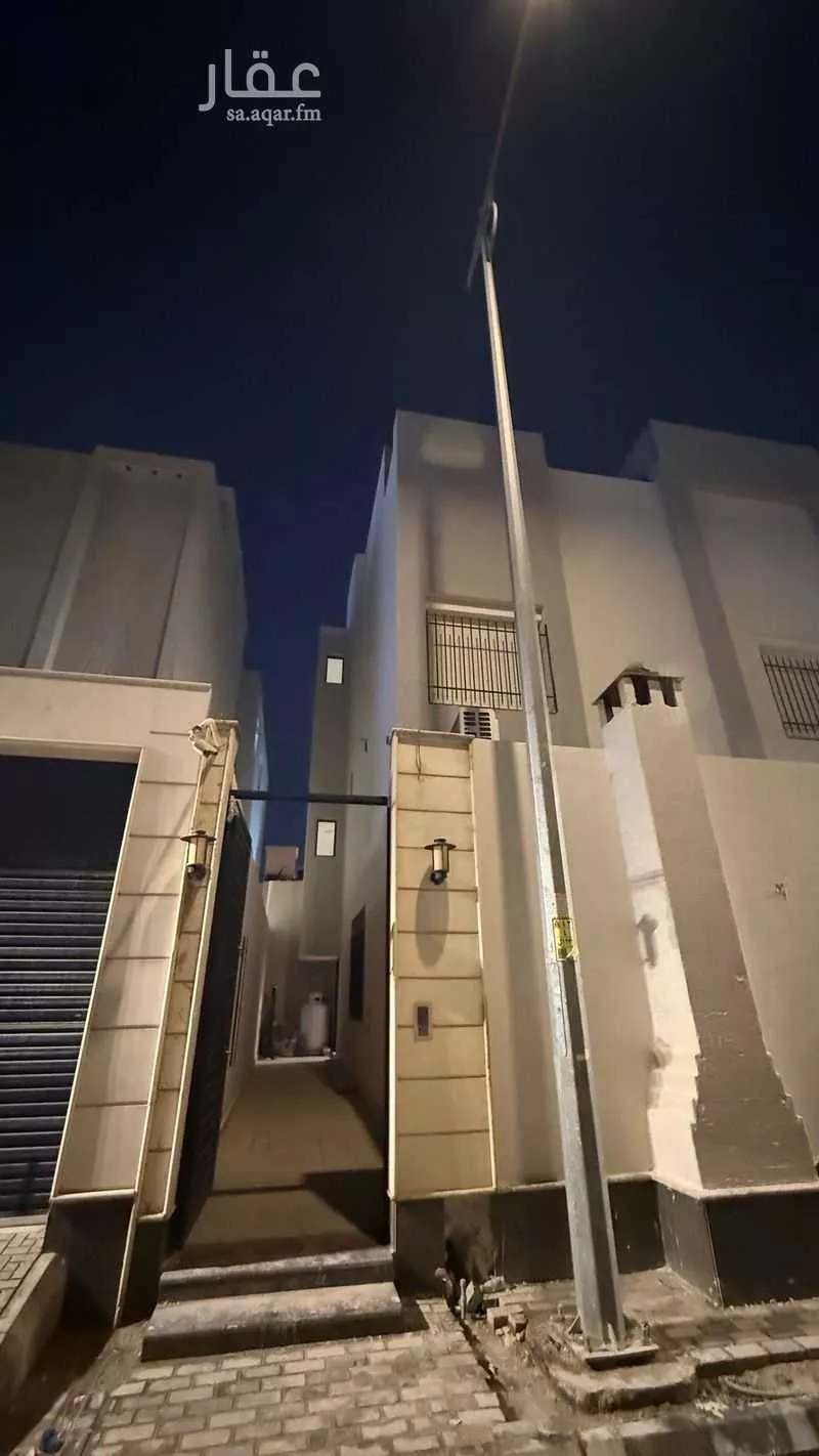 2 bedroom floor in Al Aridh 4