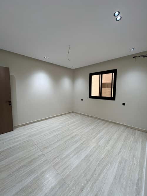 5 bedroom apartment in Al Naeem 4