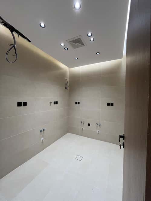 5 bedroom apartment in Al Naeem 7