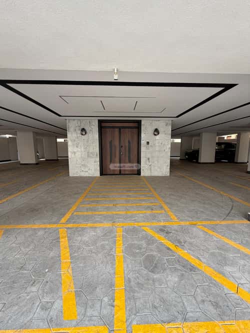 4 bedroom apartment in Al Rawdah 5